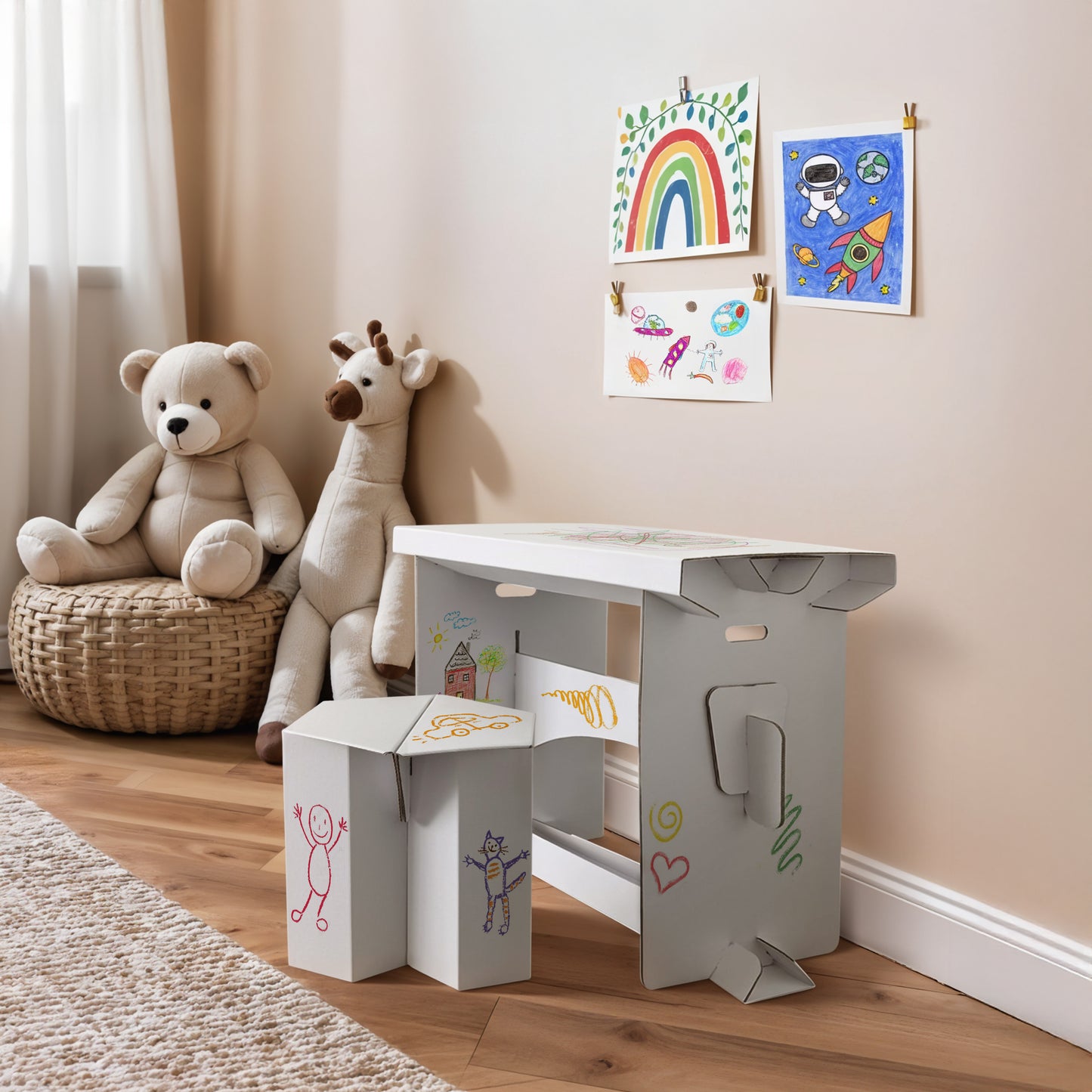 Malmii - kreativer Tisch & Stuhl aus Karton